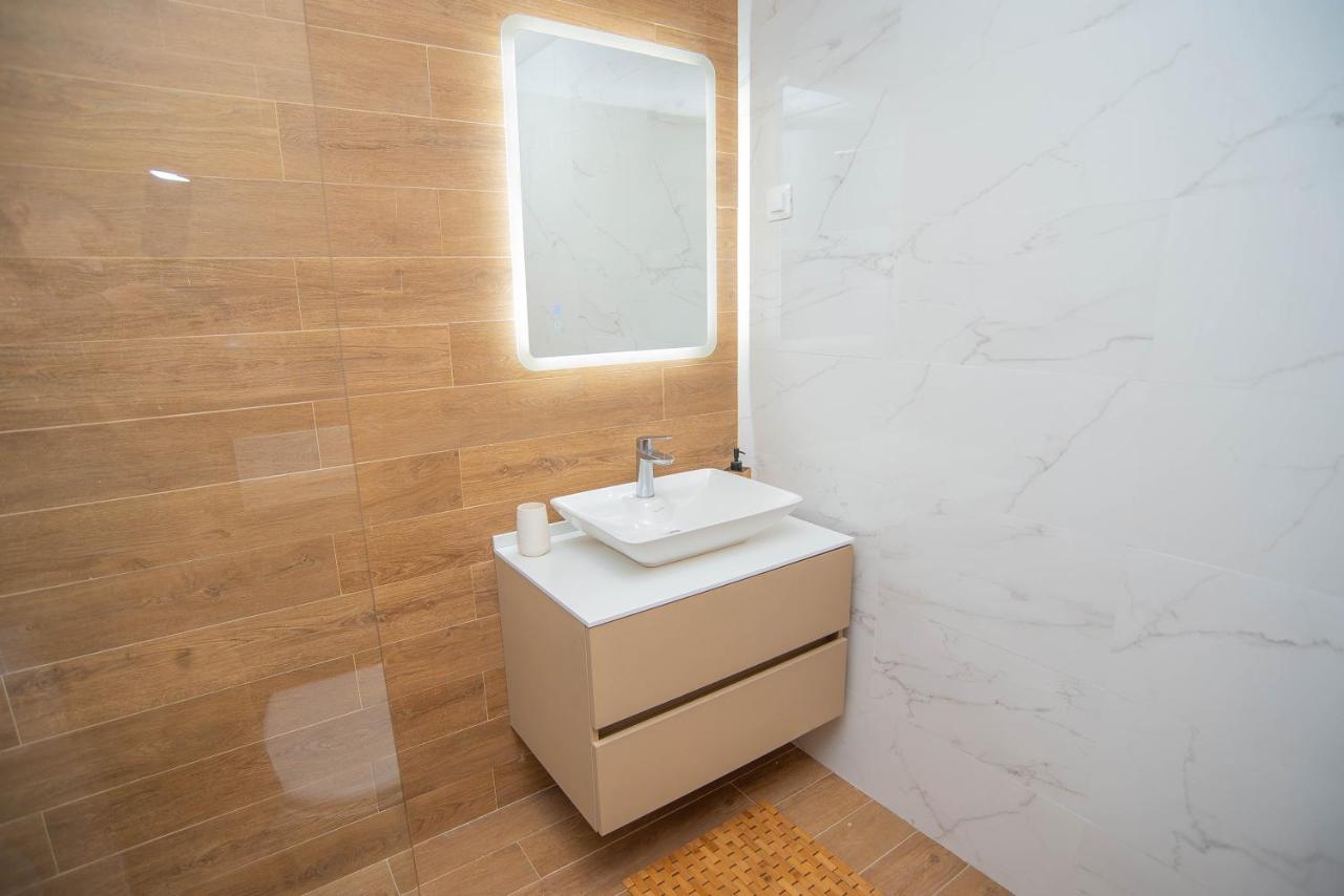 Stylish Two Bedroom Apartment At Ljubovic-Hill Park Podgorica Exterior photo