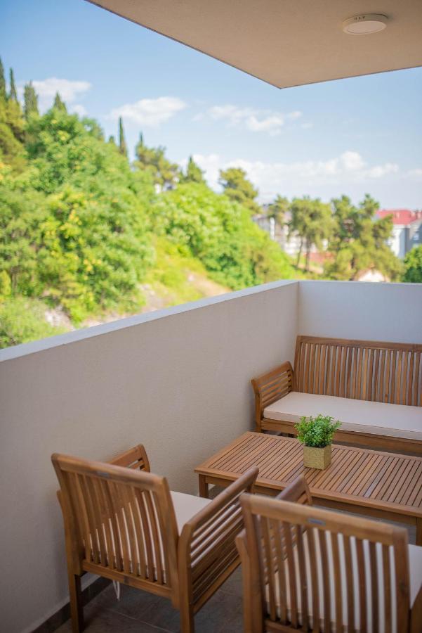 Stylish Two Bedroom Apartment At Ljubovic-Hill Park Podgorica Exterior photo