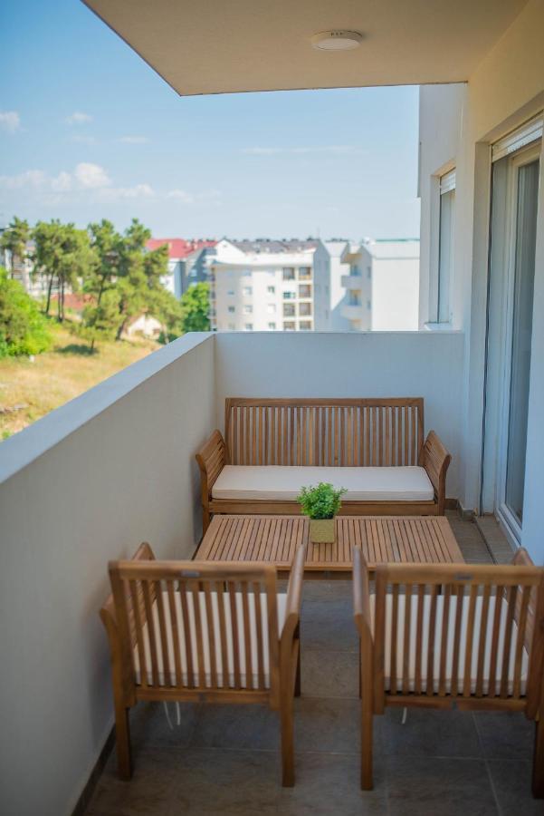 Stylish Two Bedroom Apartment At Ljubovic-Hill Park Podgorica Exterior photo