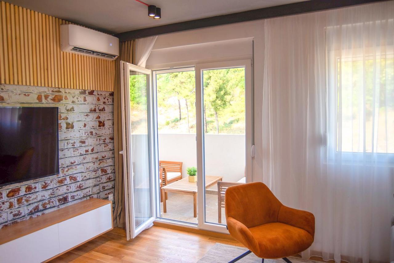 Stylish Two Bedroom Apartment At Ljubovic-Hill Park Podgorica Exterior photo